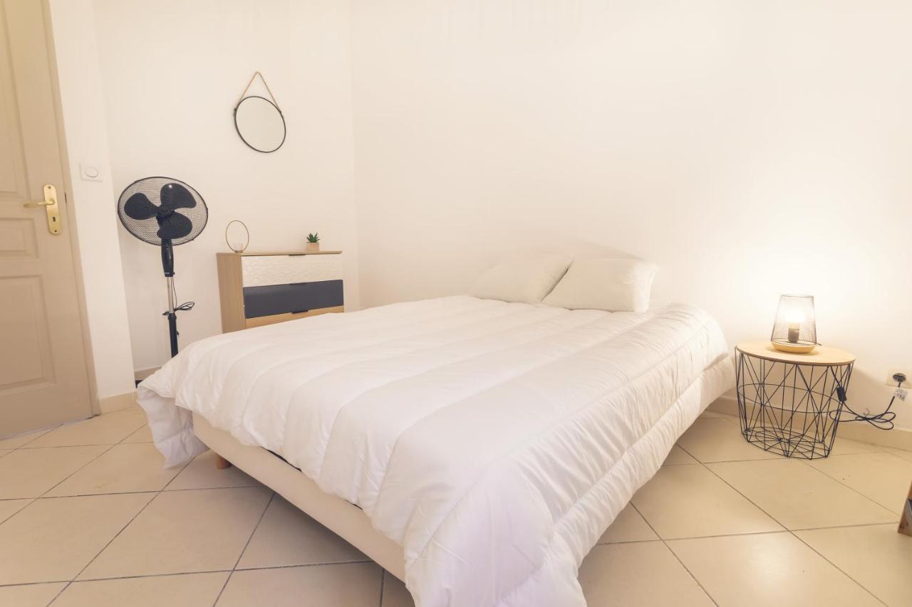 Appartement Tout Equipe Pour 6 Personnes A 15Min Des Plages Béziers Eksteriør billede