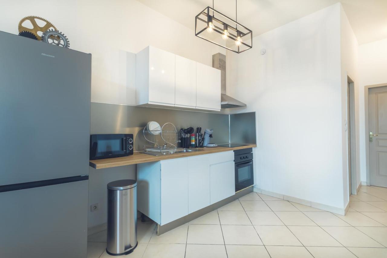 Appartement Tout Equipe Pour 6 Personnes A 15Min Des Plages Béziers Eksteriør billede