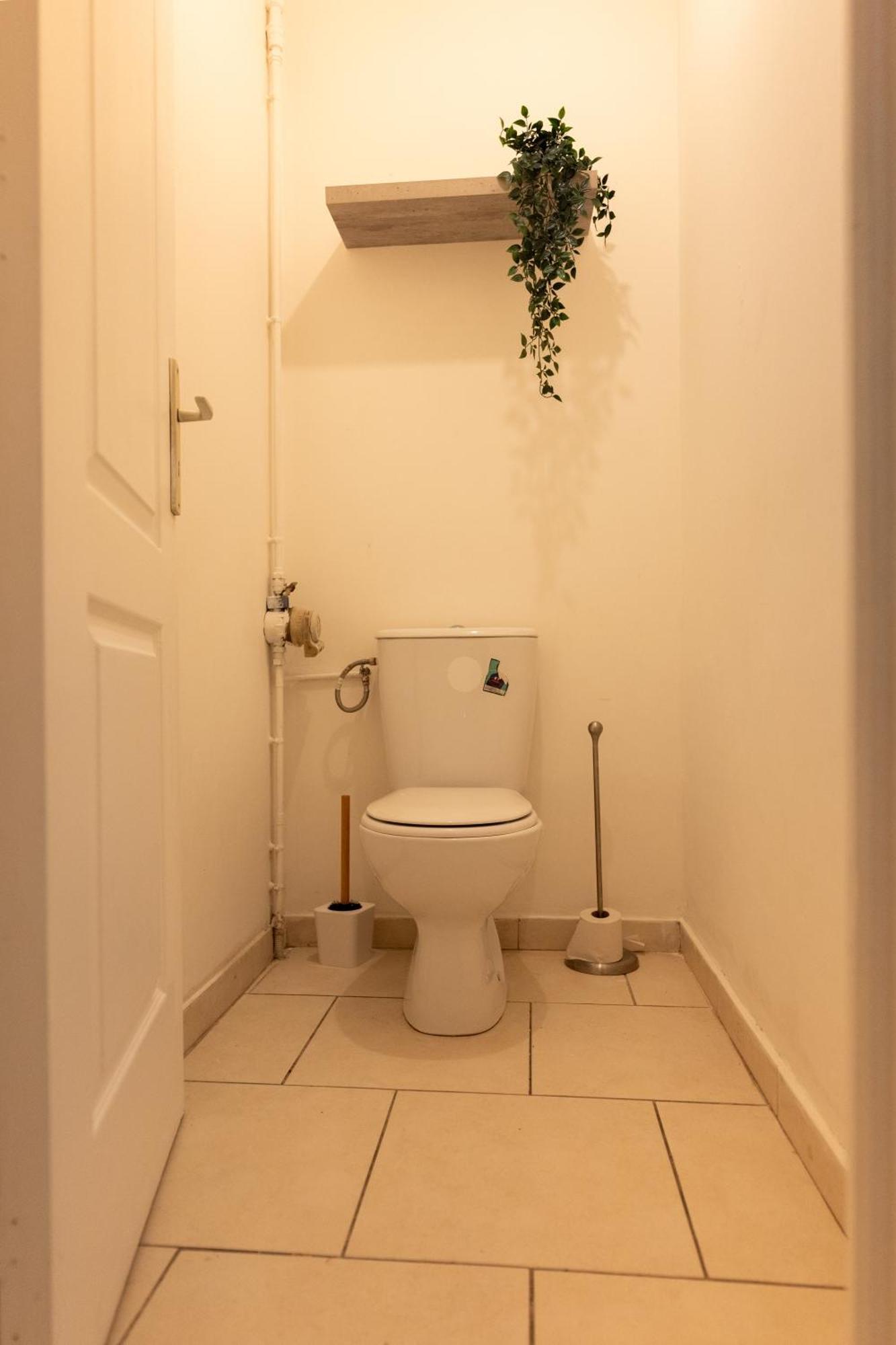Appartement Tout Equipe Pour 6 Personnes A 15Min Des Plages Béziers Eksteriør billede